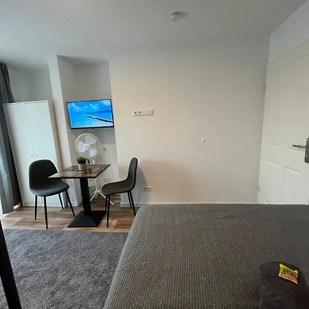 Hub 20 - Mit Balkon Hostal Karlsruhe