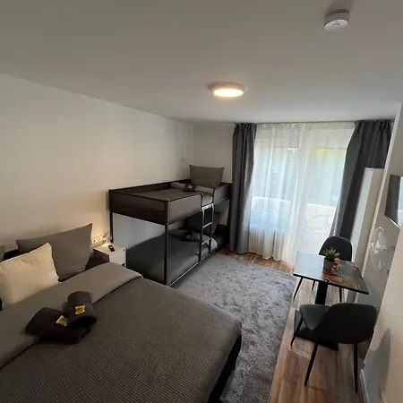 Hub 20 - Mit Balkon Hostal Karlsruhe
