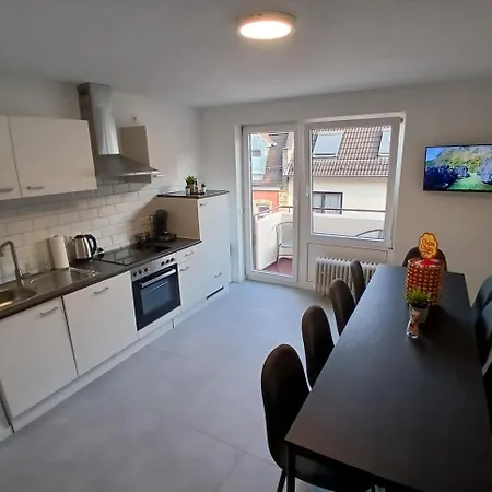 Hub 20 - Mit Balkon