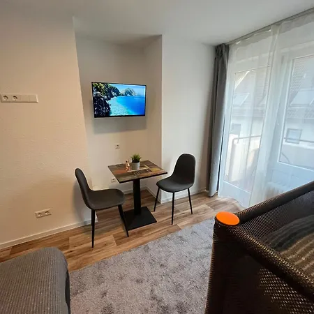 Hub 20 - Mit Balkon * Karlsruhe
