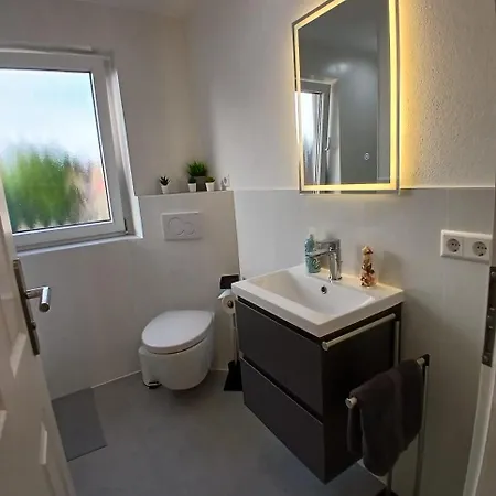 Hub 20 - Mit Balkon Hostal *